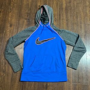 Nike Therma-Fit Women’s Hoodie